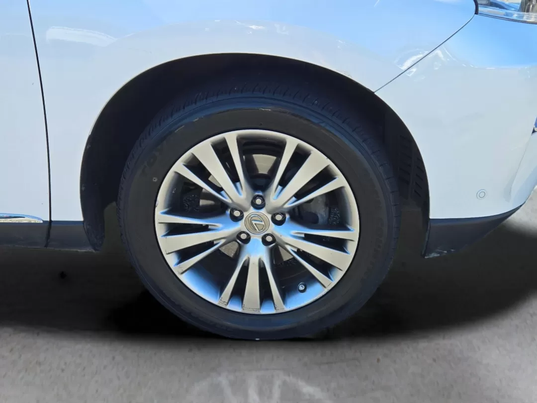 2013 Lexus RX 350 (2T2ZK1BA6DC) with an Other engine, located at 7000 Northlake Connector, Columbus, GA, 31904, (706) 987-8085, 32.524975, -84.978134 - Are you ready to elevate your driving experience? Whether you're commuting to work, running errands, or embarking on weekend adventures, the 2013 Lexus RX 350 is the perfect companion for your lifestyle. Offering a blend of luxury, comfort, and reliability, this SUV is designed to cater to growing f - Photo#2