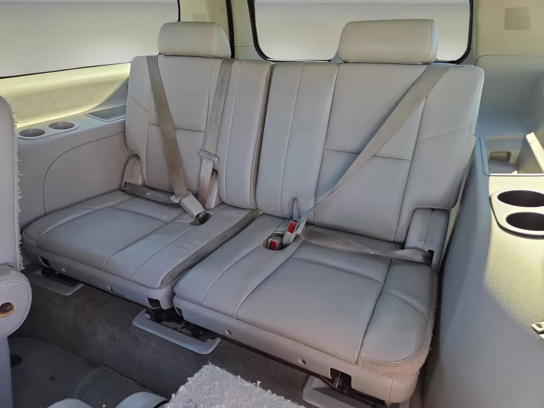 2013 /Light Titanium/Dark Titanium Chevrolet Suburban LTZ (1GNSCKE02DR) with an Other engine, located at 3959 U.S. 80 W, Phenix City, AL, 36870, (334) 297-4885, 32.469296, -85.135185 - Step into a world of adventure and family bonding with this 2013 Chevrolet Suburban LTZ, available now at Gils Auto in Phenix City, AL. Ideal for growing families or anyone who loves the open road, this spacious SUV combines luxury, comfort, and versatility for those seeking a reliable vehicle for e - Photo#14