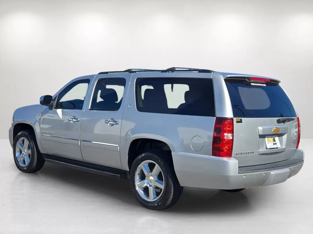 2013 /Light Titanium/Dark Titanium Chevrolet Suburban LTZ (1GNSCKE02DR) with an Other engine, located at 3959 U.S. 80 W, Phenix City, AL, 36870, (334) 297-4885, 32.469296, -85.135185 - Step into a world of adventure and family bonding with this 2013 Chevrolet Suburban LTZ, available now at Gils Auto in Phenix City, AL. Ideal for growing families or anyone who loves the open road, this spacious SUV combines luxury, comfort, and versatility for those seeking a reliable vehicle for e - Photo#16