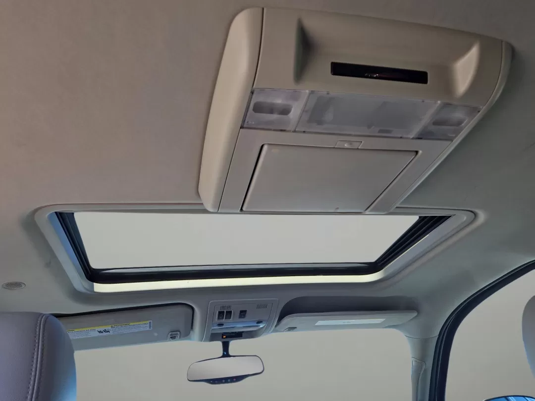 2013 /Light Titanium/Dark Titanium Chevrolet Suburban LTZ (1GNSCKE02DR) with an Other engine, located at 5115 14th Ave., Columbus, GA, 31904, (706) 323-0345, 32.511494, -84.971046 - Step into a world of adventure and family bonding with this 2013 Chevrolet Suburban LTZ, available now at Gils Auto in Phenix City, AL. Ideal for growing families or anyone who loves the open road, this spacious SUV combines luxury, comfort, and versatility for those seeking a reliable vehicle for e - Photo#17