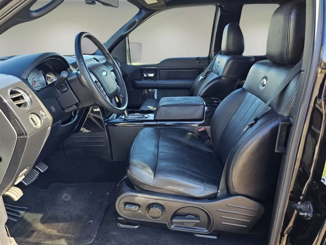 2006 Ford F-150 Harley-Davidson (1FTRX12526F) with an Other engine, located at 521 Old Farm Lane Rd, Prattville, AL, 36066, (334) 325-1505, 32.482460, -86.416367 - **Unleash Your Adventures with the 2006 Ford F-150 Extended Cab Pickup from Gils Auto - Prattville!**<br /> <br /> Are you ready to elevate your outdoor adventures or enhance your daily commute? The 2006 Ford F-150 Extended Cab Pickup is more than just a vehicle; it's your ticket to freedom and flex - Photo#9