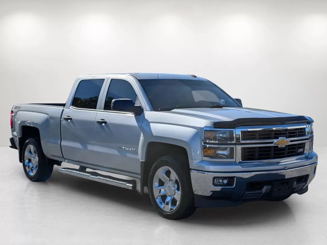 2014 /Jet Black Chevrolet Silverado 1500 LT (3GCUKRECXEG) with an Other engine, located at 521 Old Farm Lane Rd, Prattville, AL, 36066, (334) 325-1505, 32.482460, -86.416367 - Are you ready to elevate your adventures with a reliable and versatile truck? Look no further than this impressive 2014 Chevrolet Silverado 1500 LT, available now at Gils Auto in Phenix City, AL! Whether you're a growing family looking for a spacious ride, a weekend warrior ready for off-road excurs - Photo#2