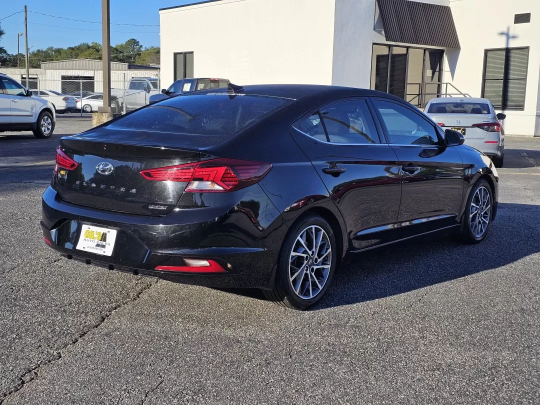 2020 /Gray Hyundai Elantra Limited (5NPD84LF5LH) with an Other engine, located at 3959 U.S. 80 W, Phenix City, AL, 36870, (334) 297-4885, 32.469296, -85.135185 - **Drive Your Future with the 2020 Hyundai Elantra Limited Perfect for Everyday Adventures!**<br /> <br /> Are you ready to elevate your daily commute or weekend getaway? Look no further than the stunning 2020 Hyundai Elantra Limited, now available at Gils Auto, your trusted Buy Here Pay Here dealer - Photo#4