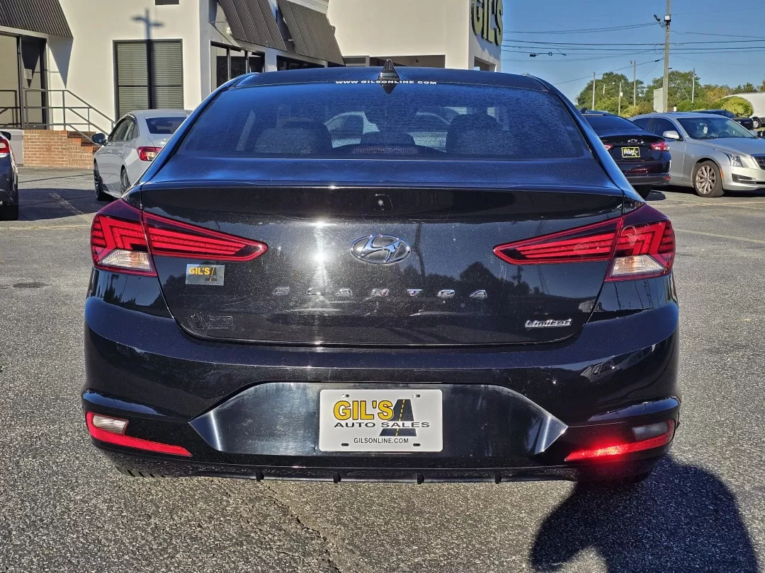 2020 /Gray Hyundai Elantra Limited (5NPD84LF5LH) with an Other engine, located at 3959 U.S. 80 W, Phenix City, AL, 36870, (334) 297-4885, 32.469296, -85.135185 - **Drive Your Future with the 2020 Hyundai Elantra Limited Perfect for Everyday Adventures!**<br /> <br /> Are you ready to elevate your daily commute or weekend getaway? Look no further than the stunning 2020 Hyundai Elantra Limited, now available at Gils Auto, your trusted Buy Here Pay Here dealer - Photo#5