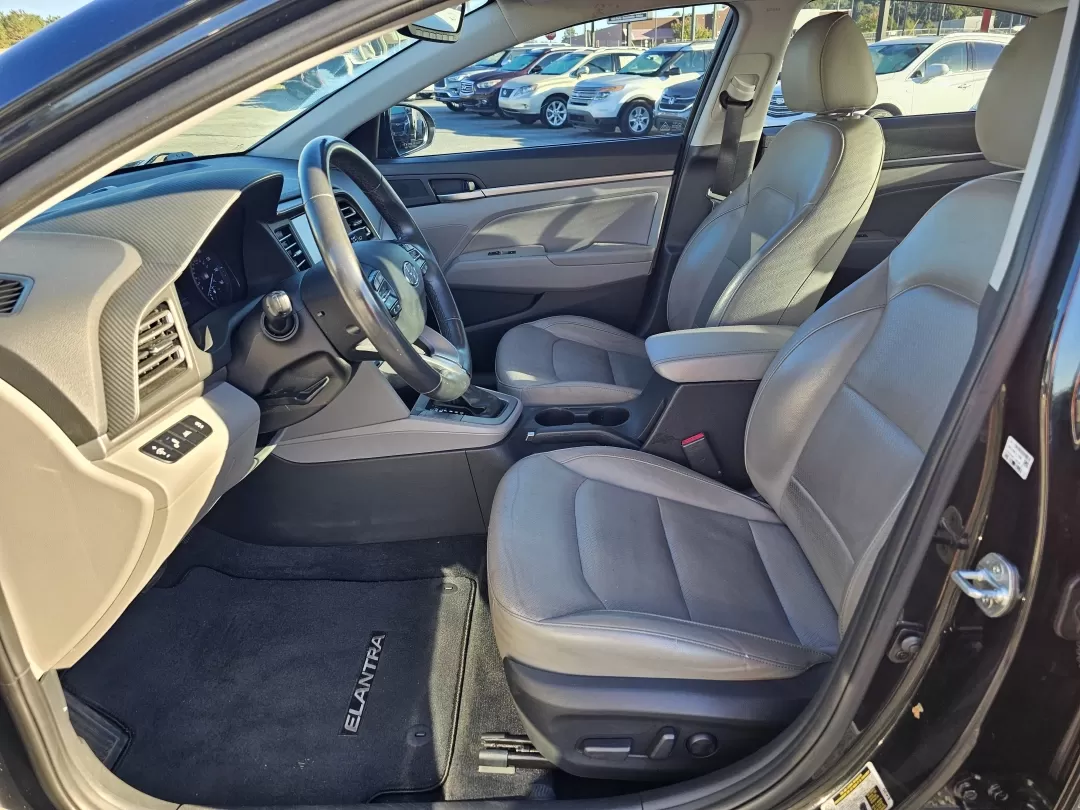 2020 /Gray Hyundai Elantra Limited (5NPD84LF5LH) with an Other engine, located at 3959 U.S. 80 W, Phenix City, AL, 36870, (334) 297-4885, 32.469296, -85.135185 - **Drive Your Future with the 2020 Hyundai Elantra Limited Perfect for Everyday Adventures!**<br /> <br /> Are you ready to elevate your daily commute or weekend getaway? Look no further than the stunning 2020 Hyundai Elantra Limited, now available at Gils Auto, your trusted Buy Here Pay Here dealer - Photo#9