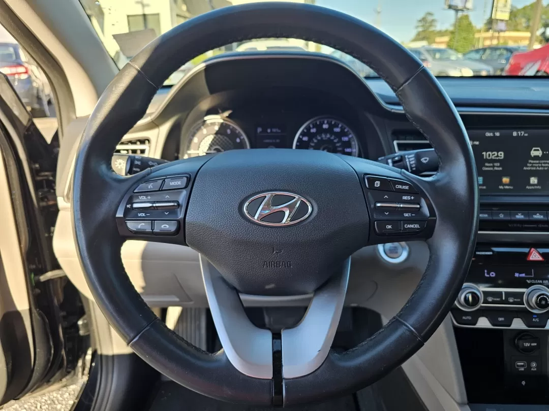 2020 /Gray Hyundai Elantra Limited (5NPD84LF5LH) with an Other engine, located at 3959 U.S. 80 W, Phenix City, AL, 36870, (334) 297-4885, 32.469296, -85.135185 - **Drive Your Future with the 2020 Hyundai Elantra Limited Perfect for Everyday Adventures!**<br /> <br /> Are you ready to elevate your daily commute or weekend getaway? Look no further than the stunning 2020 Hyundai Elantra Limited, now available at Gils Auto, your trusted Buy Here Pay Here dealer - Photo#10