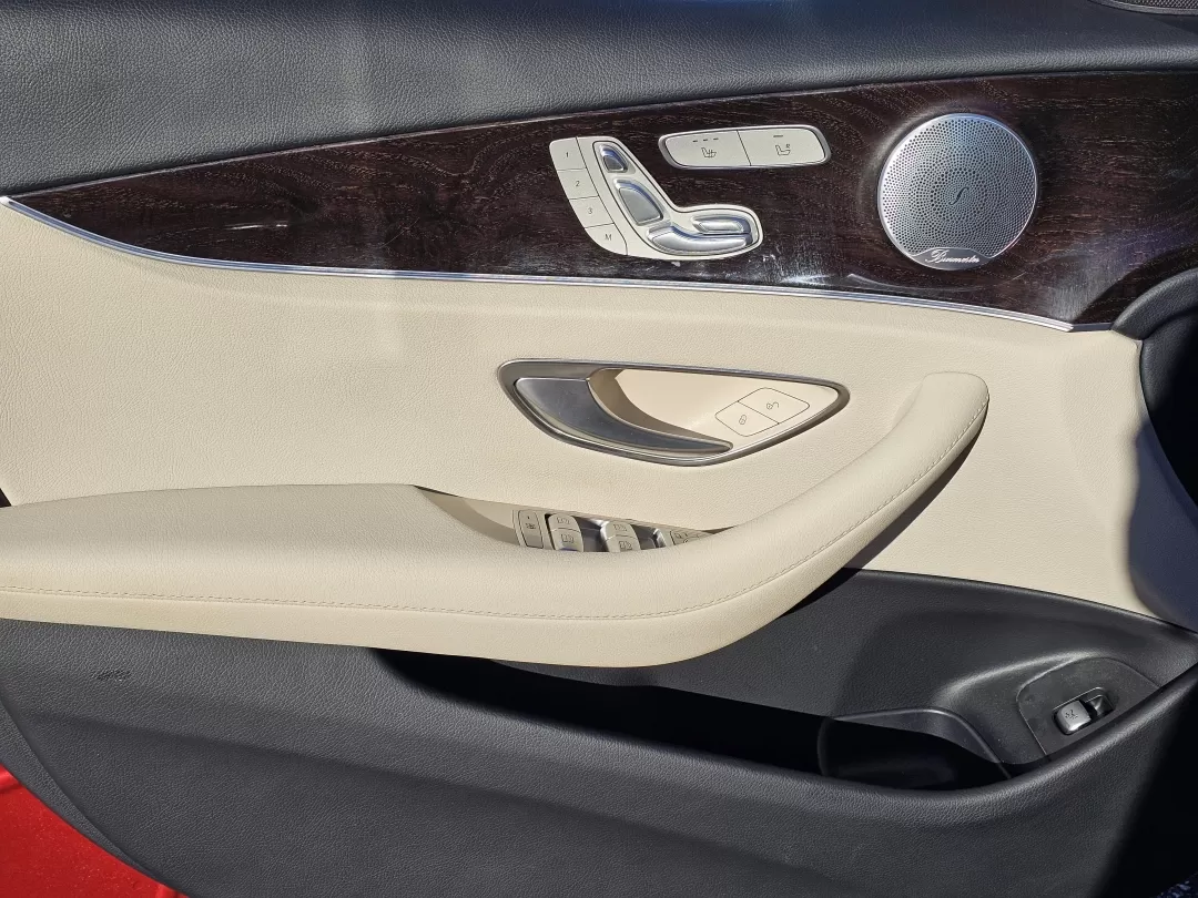 2019 Mercedes-Benz E-Class E 300 (WDDZF4JBXKA) with an Other engine, located at 3959 U.S. 80 W, Phenix City, AL, 36870, (334) 297-4885, 32.469296, -85.135185 - **Elevate Your Daily Drive-Discover the 2019 Mercedes-Benz E-Class at Gils Auto!**<br /> <br /> Embrace a lifestyle of luxury and comfort with the 2019 Mercedes-Benz E-Class, perfect for those who appreciate elegance in their everyday journeys. This stunning red 4-door sedan not only offers a sophis - Photo#8