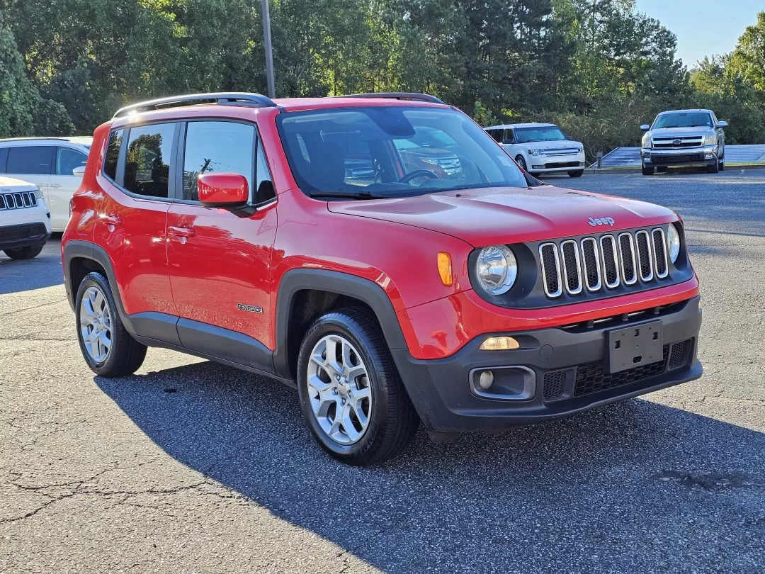 2018 /Black Jeep Renegade Latitude (ZACCJABB4JP) with an Other engine, located at 3959 U.S. 80 W, Phenix City, AL, 36870, (334) 297-4885, 32.469296, -85.135185 - Are you ready to take your adventures off the beaten path? The 2018 Jeep Renegade Latitude is the perfect crossover for those who crave exploration and value comfort and style. Whether you're navigating the bustling streets of Phenix City or heading out on a weekend getaway to the nearby Lake Oliver - Photo#2