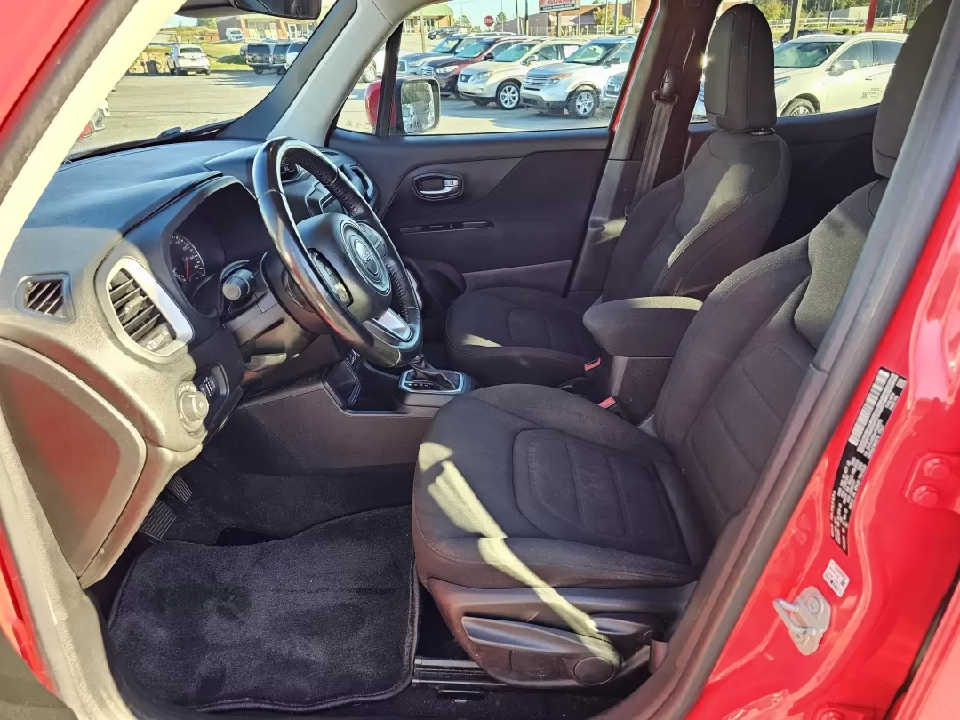 2018 /Black Jeep Renegade Latitude (ZACCJABB4JP) with an Other engine, located at 3959 U.S. 80 W, Phenix City, AL, 36870, (334) 297-4885, 32.469296, -85.135185 - Are you ready to take your adventures off the beaten path? The 2018 Jeep Renegade Latitude is the perfect crossover for those who crave exploration and value comfort and style. Whether you're navigating the bustling streets of Phenix City or heading out on a weekend getaway to the nearby Lake Oliver - Photo#9
