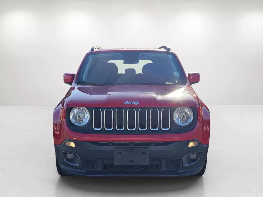 2018 /Black Jeep Renegade Latitude (ZACCJABB4JP) with an Other engine, located at 3959 U.S. 80 W, Phenix City, AL, 36870, (334) 297-4885, 32.469296, -85.135185 - Are you ready to take your adventures off the beaten path? The 2018 Jeep Renegade Latitude is the perfect crossover for those who crave exploration and value comfort and style. Whether you're navigating the bustling streets of Phenix City or heading out on a weekend getaway to the nearby Lake Oliver - Photo#2