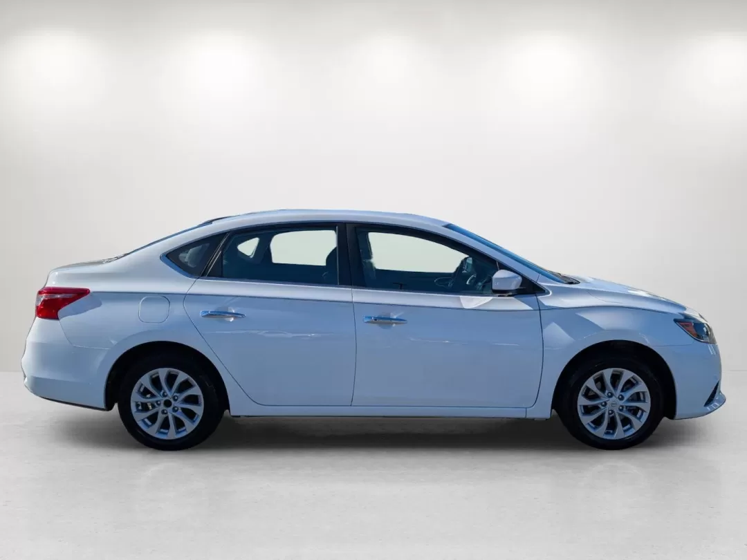 2018 /Black Nissan Sentra SV (3N1AB7AP9JY) with an Other engine, located at 3959 U.S. 80 W, Phenix City, AL, 36870, (334) 297-4885, 32.469296, -85.135185 - **Drive Your Dream with the 2018 Nissan Sentra SV Perfect for Your Lifestyle!**<br /> <br /> Are you ready to elevate your daily commute or embark on weekend getaways? The 2018 Nissan Sentra SV is a dynamic sedan designed for those who crave comfort and reliability on the road. With its sleek Aspen - Photo#4