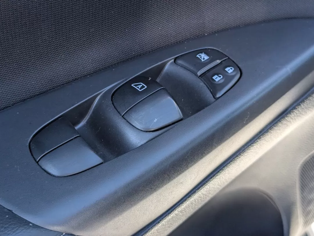 2018 /Black Nissan Sentra SV (3N1AB7AP9JY) with an Other engine, located at 3959 U.S. 80 W, Phenix City, AL, 36870, (334) 297-4885, 32.469296, -85.135185 - **Drive Your Dream with the 2018 Nissan Sentra SV Perfect for Your Lifestyle!**<br /> <br /> Are you ready to elevate your daily commute or embark on weekend getaways? The 2018 Nissan Sentra SV is a dynamic sedan designed for those who crave comfort and reliability on the road. With its sleek Aspen - Photo#10