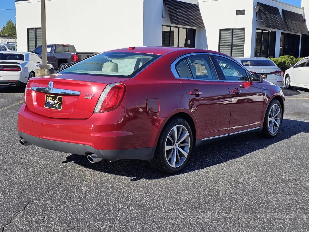 2009 Lincoln MKS (1LNHM94R29G) with an Other engine, located at 3959 U.S. 80 W, Phenix City, AL, 36870, (334) 297-4885, 32.469296, -85.135185 - Discover your next adventure with the 2009 Lincoln MKS, the perfect blend of luxury and practicality for those who demand more from their vehicle. Whether you're a growing family in need of a comfortable ride, a commuter looking for reliability, or someone craving style for weekend escapades, this a - Photo#4