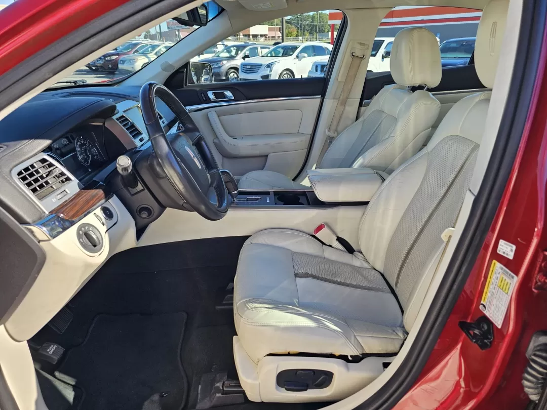 2009 Lincoln MKS (1LNHM94R29G) with an Other engine, located at 3959 U.S. 80 W, Phenix City, AL, 36870, (334) 297-4885, 32.469296, -85.135185 - Discover your next adventure with the 2009 Lincoln MKS, the perfect blend of luxury and practicality for those who demand more from their vehicle. Whether you're a growing family in need of a comfortable ride, a commuter looking for reliability, or someone craving style for weekend escapades, this a - Photo#9
