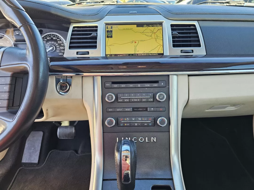 2009 Lincoln MKS (1LNHM94R29G) with an Other engine, located at 3959 U.S. 80 W, Phenix City, AL, 36870, (334) 297-4885, 32.469296, -85.135185 - Discover your next adventure with the 2009 Lincoln MKS, the perfect blend of luxury and practicality for those who demand more from their vehicle. Whether you're a growing family in need of a comfortable ride, a commuter looking for reliability, or someone craving style for weekend escapades, this a - Photo#11