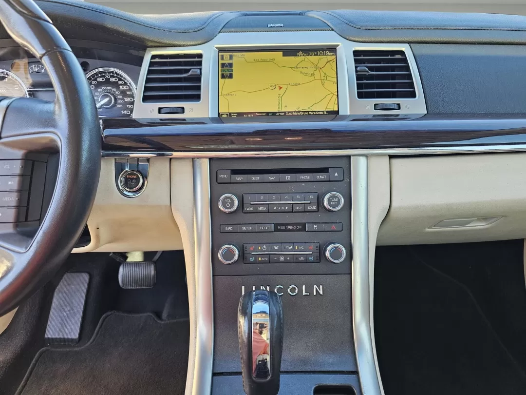 2009 Lincoln MKS (1LNHM94R29G) with an Other engine, located at 3959 U.S. 80 W, Phenix City, AL, 36870, (334) 297-4885, 32.469296, -85.135185 - Discover your next adventure with the 2009 Lincoln MKS, the perfect blend of luxury and practicality for those who demand more from their vehicle. Whether you're a growing family in need of a comfortable ride, a commuter looking for reliability, or someone craving style for weekend escapades, this a - Photo#12