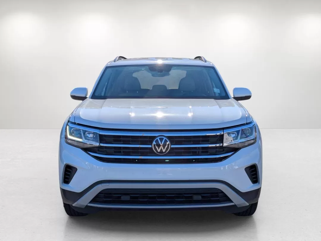 2021 /Shetland Beige Volkswagen Atlas 2.0T SE (1V2DP2CA2MC) with an Other engine, located at 3959 U.S. 80 W, Phenix City, AL, 36870, (334) 297-4885, 32.469296, -85.135185 - ### Experience Family Adventures with the 2021 Volkswagen Atlas at Gils Auto!<br /> <br /> Are you searching for the perfect family SUV that combines style, safety, and comfort? Look no further than the 2021 Volkswagen Atlas 2.0T SE, available now at Gils Auto in Phenix City, Alabama. This spacious - Photo#2