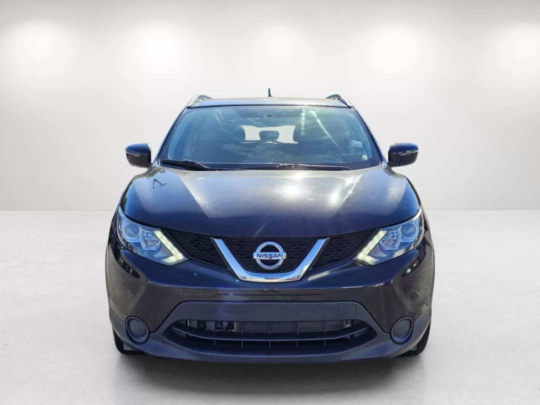 2017 /Charcoal Nissan Rogue SV (JN1BJ1CR7HW) with an Other engine, located at 7000 Northlake Connector, Columbus, GA, 31904, (706) 987-8085, 32.524975, -84.978134 - Experience the ultimate blend of style, comfort, and versatility with this 2017 Nissan Rogue SV, expertly designed for modern lifestyles and adventures! Whether you're a growing family looking for space, a commuter seeking reliability, or someone who loves weekend getaways, this sport utility vehicl - Photo#2