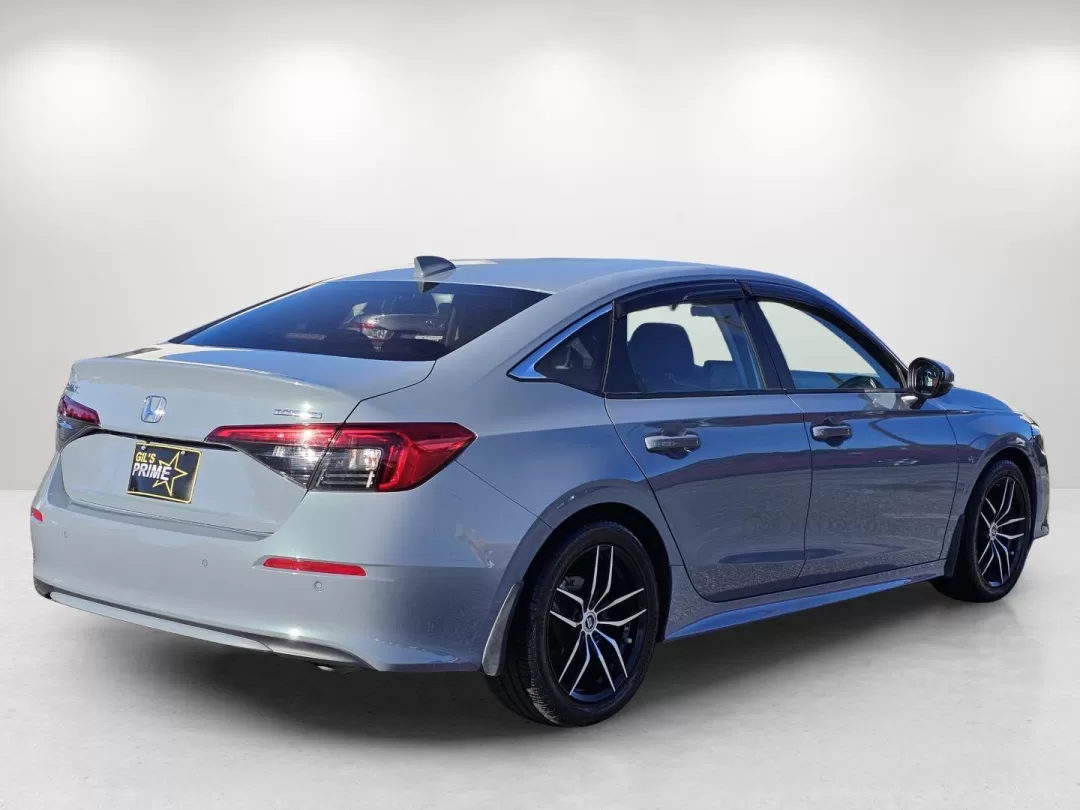 2023 Honda Civic Sedan Touring (2HGFE1F91PH) with an Other engine, located at 3959 U.S. 80 W, Phenix City, AL, 36870, (334) 297-4885, 32.469296, -85.135185 - **Experience the Perfect Blend of Style and Comfort with the 2023 Honda Civic Touring Sedan Ideal for Your Daily Commute and Weekend Adventures!**<br /> <br /> Looking for a reliable, stylish vehicle that fits your lifestyle? The 2023 Honda Civic Touring Sedan is just what you need. With its turboc - Photo#5