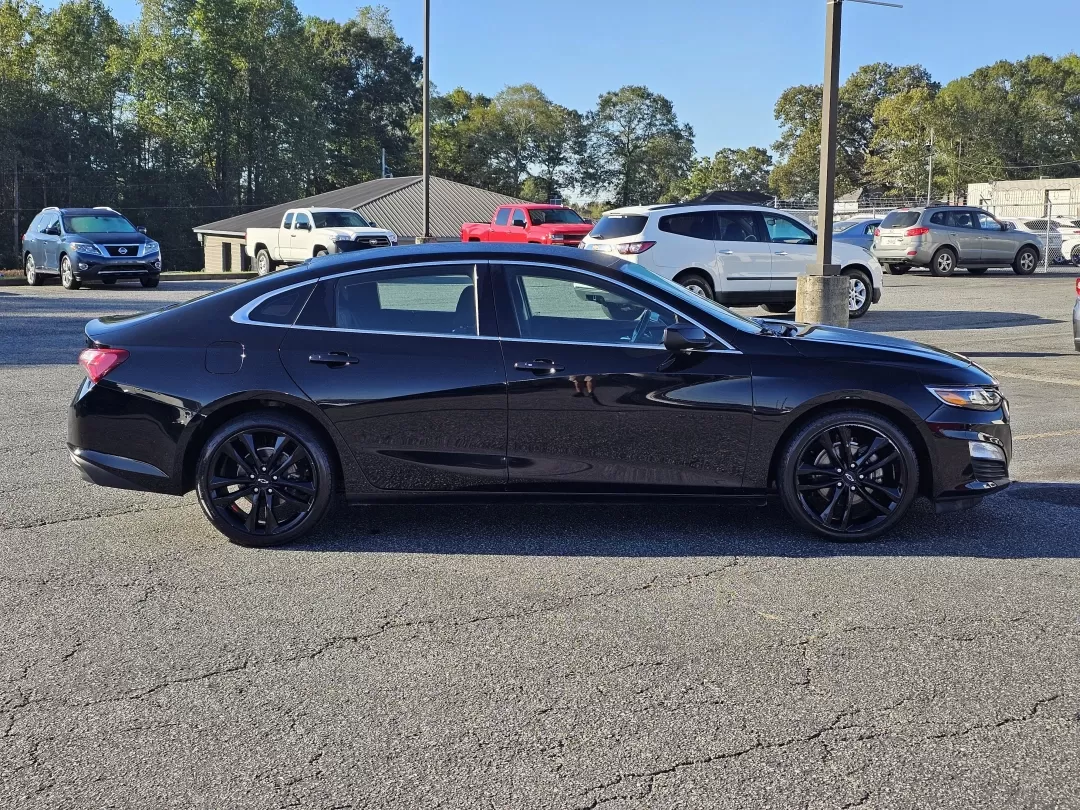 2021 /Jet Black Chevrolet Malibu LT (1G1ZD5ST3MF) with an Other engine, located at 3959 U.S. 80 W, Phenix City, AL, 36870, (334) 297-4885, 32.469296, -85.135185 - Are you in search of a vehicle that seamlessly blends style, comfort, and performance for your daily commute or weekend escapades? Look no further than this stunning 2021 Chevrolet Malibu LT, available now at Gils Auto-your trusted Buy Here Pay Here dealership in Phenix City, AL. Located convenientl - Photo#3