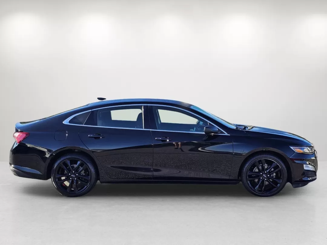 2021 /Jet Black Chevrolet Malibu LT (1G1ZD5ST3MF) with an Other engine, located at 521 Old Farm Lane Rd, Prattville, AL, 36066, (334) 325-1505, 32.482460, -86.416367 - Are you in search of a vehicle that seamlessly blends style, comfort, and performance for your daily commute or weekend escapades? Look no further than this stunning 2021 Chevrolet Malibu LT, available now at Gils Auto-your trusted Buy Here Pay Here dealership in Phenix City, AL. Located convenientl - Photo#3