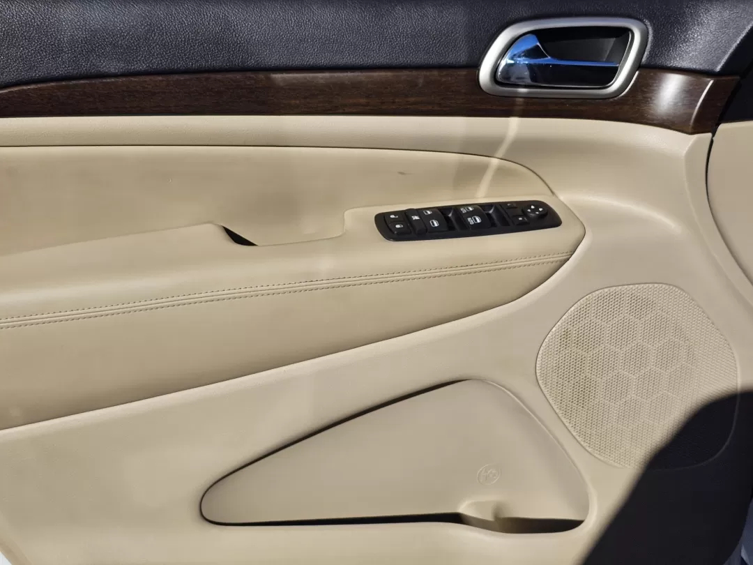 2017 /Lt Frost Beige/Black Jeep Grand Cherokee Laredo (1C4RJEAG3HC) with an Other engine, located at 3959 U.S. 80 W, Phenix City, AL, 36870, (334) 297-4885, 32.469296, -85.135185 - Looking for an SUV that combines versatility, style, and reliability for your family adventures or daily commutes? Look no further than the 2017 Jeep Grand Cherokee Laredo, now available at Gils Auto in Phenix City, AL. This robust vehicle is perfect for growing families, weekend explorers, or anyon - Photo#8