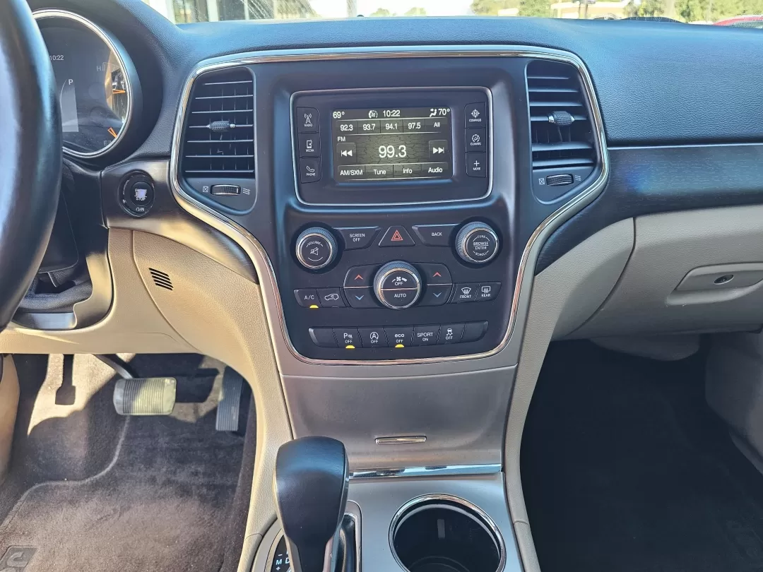 2017 /Lt Frost Beige/Black Jeep Grand Cherokee Laredo (1C4RJEAG3HC) with an Other engine, located at 3959 U.S. 80 W, Phenix City, AL, 36870, (334) 297-4885, 32.469296, -85.135185 - Looking for an SUV that combines versatility, style, and reliability for your family adventures or daily commutes? Look no further than the 2017 Jeep Grand Cherokee Laredo, now available at Gils Auto in Phenix City, AL. This robust vehicle is perfect for growing families, weekend explorers, or anyon - Photo#11