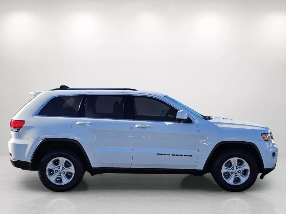 2017 /Lt Frost Beige/Black Jeep Grand Cherokee Laredo (1C4RJEAG3HC) with an Other engine, located at 3959 U.S. 80 W, Phenix City, AL, 36870, (334) 297-4885, 32.469296, -85.135185 - Looking for an SUV that combines versatility, style, and reliability for your family adventures or daily commutes? Look no further than the 2017 Jeep Grand Cherokee Laredo, now available at Gils Auto in Phenix City, AL. This robust vehicle is perfect for growing families, weekend explorers, or anyon - Photo#4
