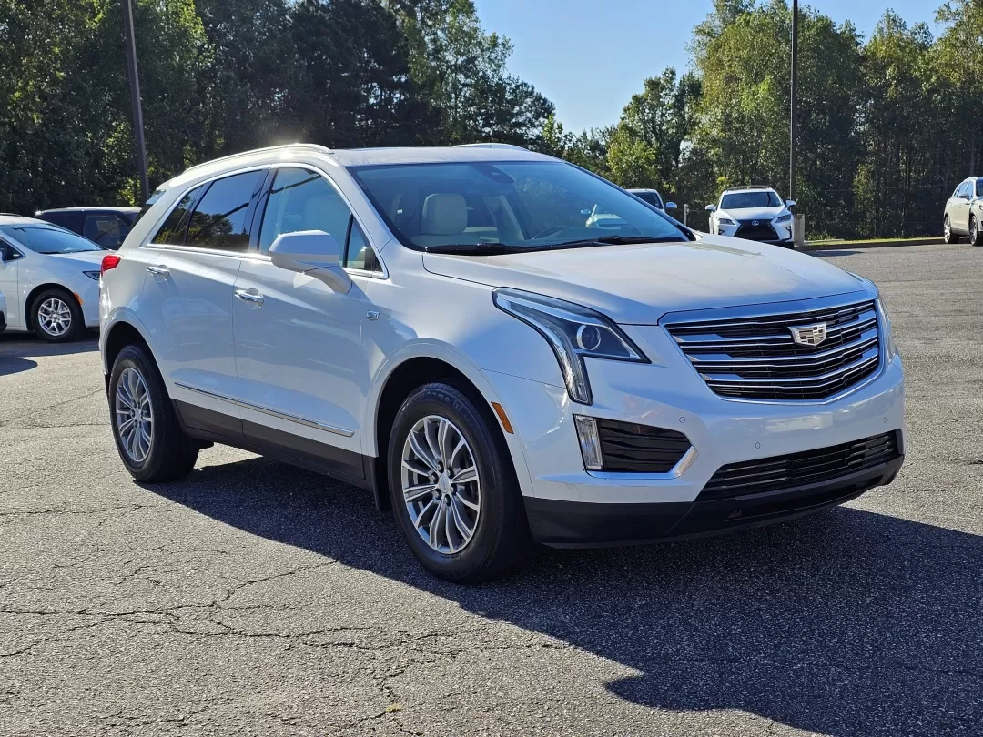 2018 /Cirrus Cadillac XT5 Luxury FWD (1GYKNCRS4JZ) with an Other engine, located at 3959 U.S. 80 W, Phenix City, AL, 36870, (334) 297-4885, 32.469296, -85.135185 - **Experience Luxury on Every Adventure with the 2018 Cadillac XT5** <br /> Are you in search of the perfect vehicle to elevate your daily commute while providing versatility for weekend getaways? Look no further than the stunning 2018 Cadillac XT5 Luxury FWD, available now at Gils Auto in Phenix Ci - Photo#2