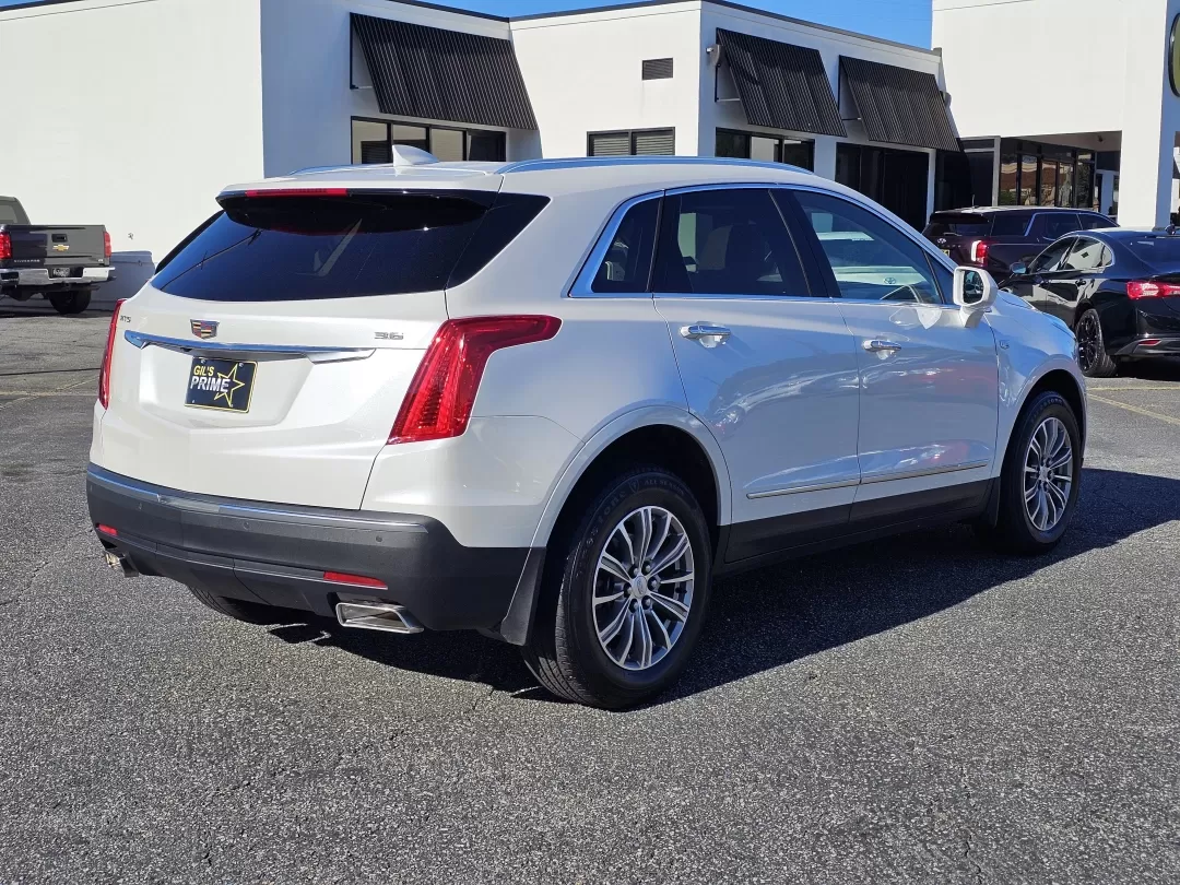 2018 /Cirrus Cadillac XT5 Luxury FWD (1GYKNCRS4JZ) with an Other engine, located at 3959 U.S. 80 W, Phenix City, AL, 36870, (334) 297-4885, 32.469296, -85.135185 - **Experience Luxury on Every Adventure with the 2018 Cadillac XT5** <br /> Are you in search of the perfect vehicle to elevate your daily commute while providing versatility for weekend getaways? Look no further than the stunning 2018 Cadillac XT5 Luxury FWD, available now at Gils Auto in Phenix Ci - Photo#4