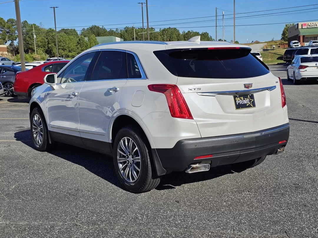 2018 /Cirrus Cadillac XT5 Luxury FWD (1GYKNCRS4JZ) with an Other engine, located at 3959 U.S. 80 W, Phenix City, AL, 36870, (334) 297-4885, 32.469296, -85.135185 - **Experience Luxury on Every Adventure with the 2018 Cadillac XT5** <br /> Are you in search of the perfect vehicle to elevate your daily commute while providing versatility for weekend getaways? Look no further than the stunning 2018 Cadillac XT5 Luxury FWD, available now at Gils Auto in Phenix Ci - Photo#6