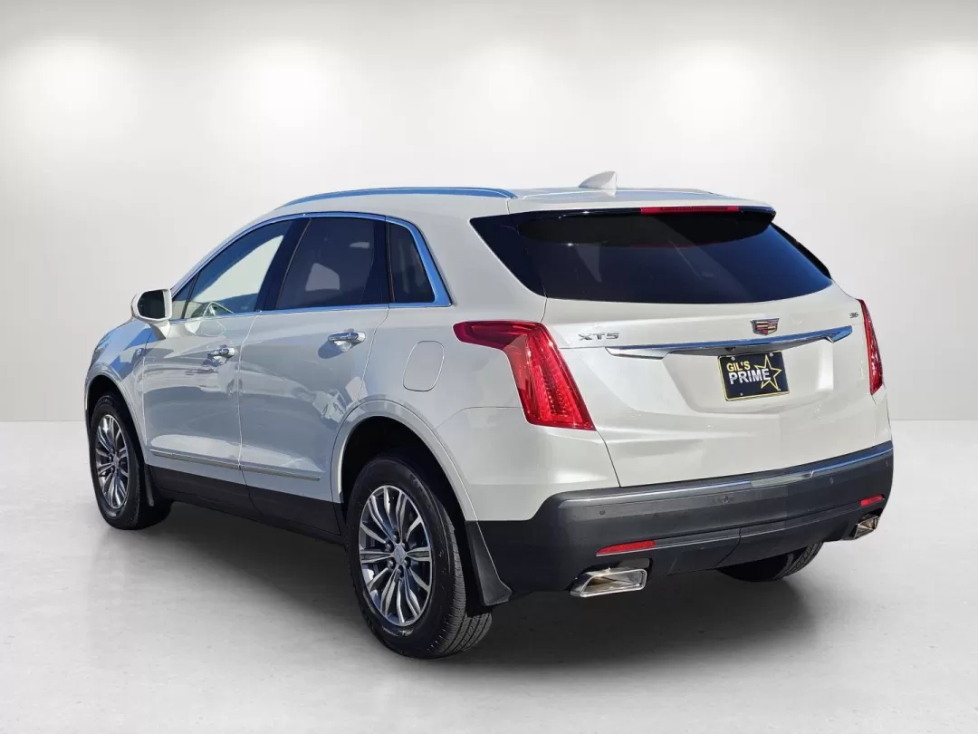 2018 /Cirrus Cadillac XT5 Luxury FWD (1GYKNCRS4JZ) with an Other engine, located at 3959 U.S. 80 W, Phenix City, AL, 36870, (334) 297-4885, 32.469296, -85.135185 - **Experience Luxury on Every Adventure with the 2018 Cadillac XT5** <br /> Are you in search of the perfect vehicle to elevate your daily commute while providing versatility for weekend getaways? Look no further than the stunning 2018 Cadillac XT5 Luxury FWD, available now at Gils Auto in Phenix Ci - Photo#7