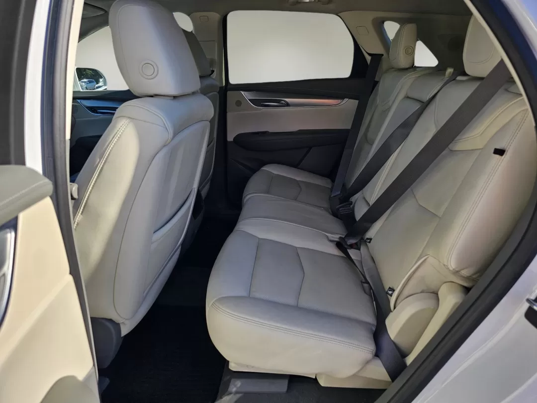 2018 /Cirrus Cadillac XT5 Luxury FWD (1GYKNCRS4JZ) with an Other engine, located at 3959 U.S. 80 W, Phenix City, AL, 36870, (334) 297-4885, 32.469296, -85.135185 - **Experience Luxury on Every Adventure with the 2018 Cadillac XT5** <br /> Are you in search of the perfect vehicle to elevate your daily commute while providing versatility for weekend getaways? Look no further than the stunning 2018 Cadillac XT5 Luxury FWD, available now at Gils Auto in Phenix Ci - Photo#15