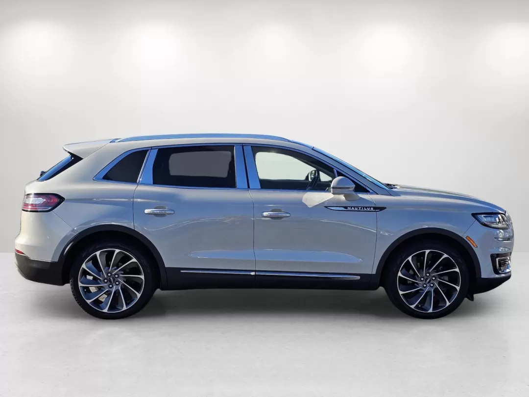 2019 Lincoln Nautilus Reserve (2LMPJ6LP3KB) with an Other engine, located at 3959 U.S. 80 W, Phenix City, AL, 36870, (334) 297-4885, 32.469296, -85.135185 - **Elevate Your Lifestyle with the 2019 Lincoln Nautilus Reserve at Gils Auto!**<br /> <br /> Are you ready to embrace a new level of luxury and comfort while navigating life's adventures? Look no further than the stunning 2019 Lincoln Nautilus Reserve, now available at Gils Auto in Phenix City, AL. - Photo#3