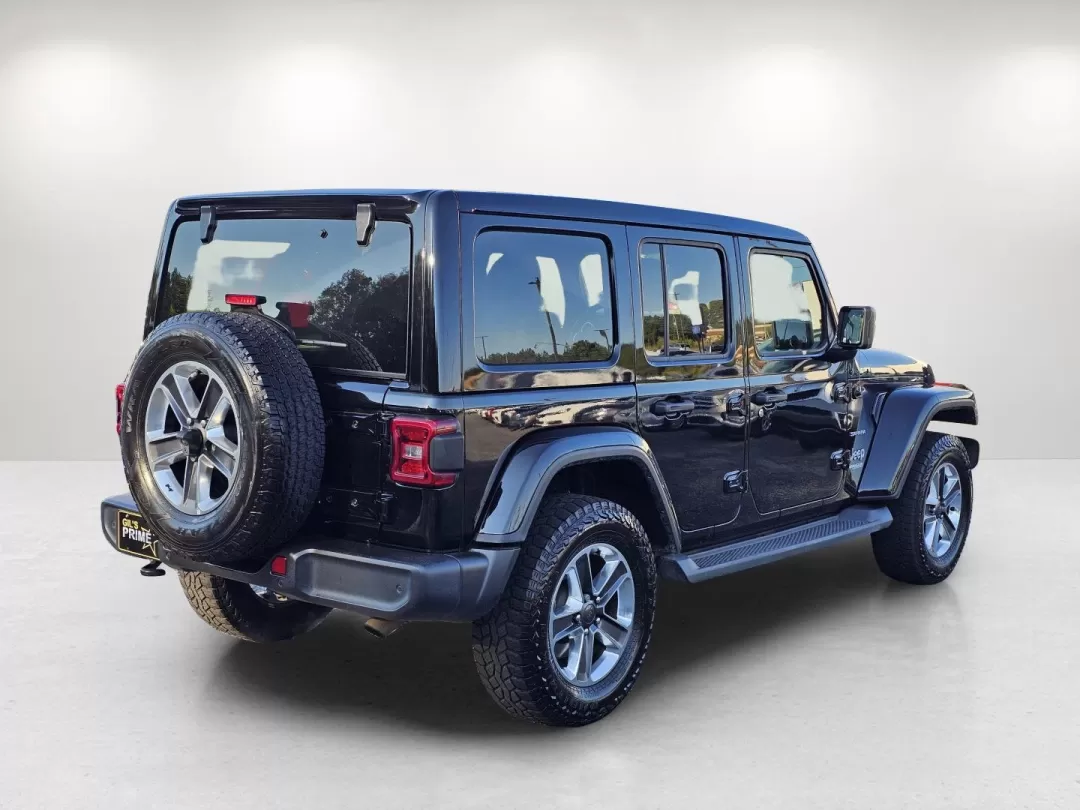 2021 /Dark Saddle/Black Jeep Wrangler Unlimited Sahara (1C4HJXENXMW) with an Other engine, located at 5115 14th Ave., Columbus, GA, 31904, (706) 323-0345, 32.511494, -84.971046 - **2021 Jeep Wrangler Unlimited Sahara: The Ultimate Adventure Companion!**<br /> <br /> Are you ready to elevate your lifestyle and embrace the thrill of the open road? The 2021 Jeep Wrangler Unlimited Sahara is here to take you on unforgettable adventures, whether you're conquering rugged terrains, - Photo#5