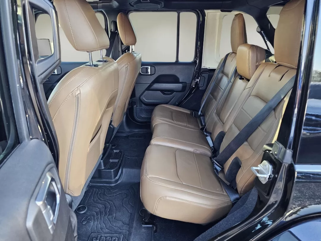 2021 /Dark Saddle/Black Jeep Wrangler Unlimited Sahara (1C4HJXENXMW) with an Other engine, located at 5115 14th Ave., Columbus, GA, 31904, (706) 323-0345, 32.511494, -84.971046 - **2021 Jeep Wrangler Unlimited Sahara: The Ultimate Adventure Companion!**<br /> <br /> Are you ready to elevate your lifestyle and embrace the thrill of the open road? The 2021 Jeep Wrangler Unlimited Sahara is here to take you on unforgettable adventures, whether you're conquering rugged terrains, - Photo#15