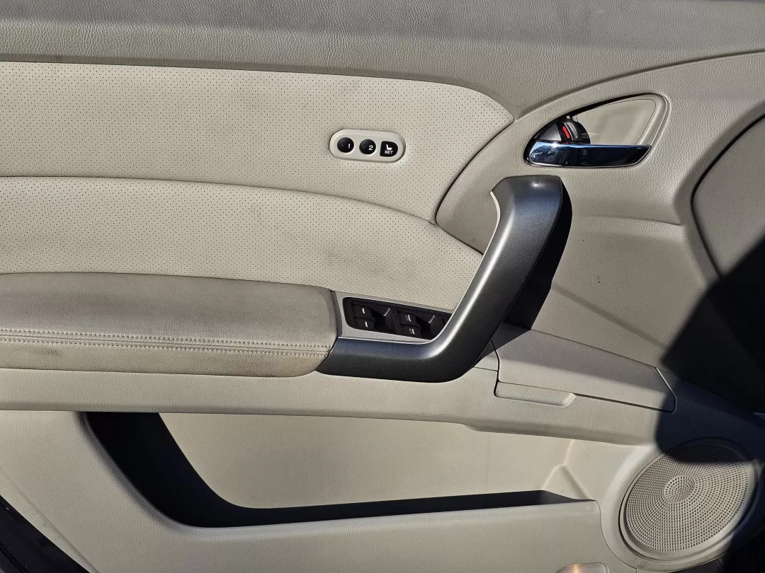 2011 Acura RDX (5J8TB2H23BA) with an Other engine, located at 7000 Northlake Connector, Columbus, GA, 31904, (706) 987-8085, 32.524975, -84.978134 - **Elevate Your Adventures with the 2011 Acura RDX at Gils Auto - Phenix City!**<br /> <br /> Are you ready to experience the perfect blend of style, comfort, and versatility? The 2011 Acura RDX is your ideal companion for weekend getaways, family outings, or daily commutes. With a sporty utility des - Photo#8