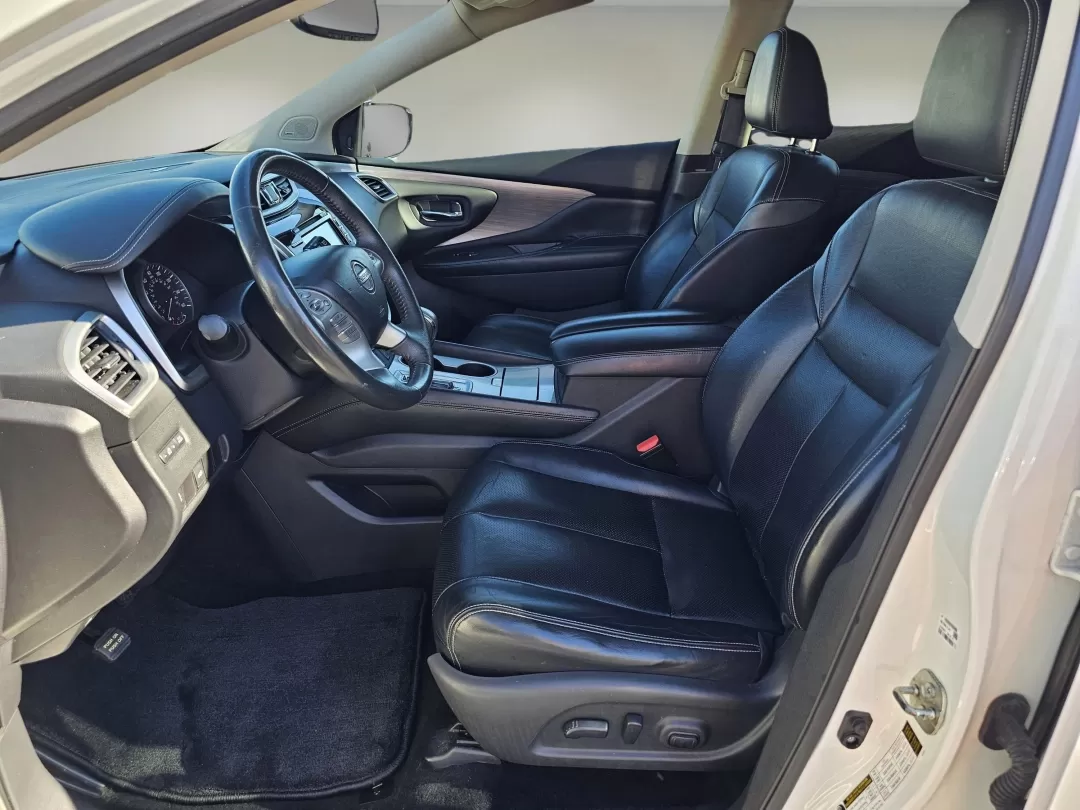 2015 /Black Nissan Murano SL (5N1AZ2MG2FN) with an Other engine, located at 3959 U.S. 80 W, Phenix City, AL, 36870, (334) 297-4885, 32.469296, -85.135185 - **Elevate Your Lifestyle with the 2015 Nissan Murano SL at Gils Auto!** <br /> <br /> Are you ready to experience the perfect blend of comfort, style, and reliability? The 2015 Nissan Murano SL is here to elevate your daily commute, weekend getaways, or family adventures-all while ensuring you stay - Photo#10