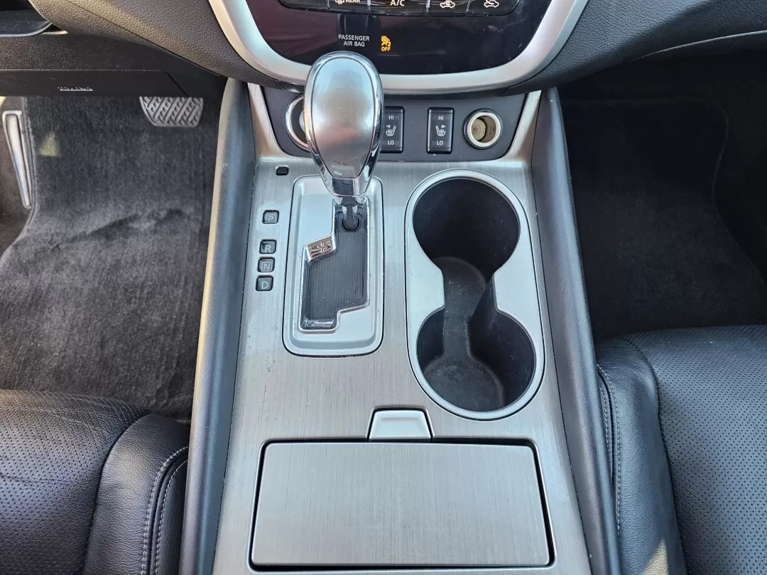 2015 /Black Nissan Murano SL (5N1AZ2MG2FN) with an Other engine, located at 3959 U.S. 80 W, Phenix City, AL, 36870, (334) 297-4885, 32.469296, -85.135185 - **Elevate Your Lifestyle with the 2015 Nissan Murano SL at Gils Auto!** <br /> <br /> Are you ready to experience the perfect blend of comfort, style, and reliability? The 2015 Nissan Murano SL is here to elevate your daily commute, weekend getaways, or family adventures-all while ensuring you stay - Photo#13