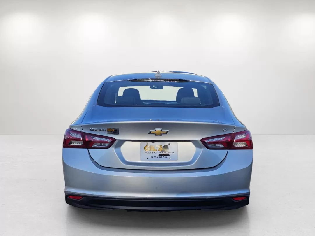 2019 /Jet Black Chevrolet Malibu LT (1G1ZD5ST9KF) with an Other engine, located at 1430 Gateway Drive, Opelika, AL, 36801, (334) 239-0944, 32.637871, -85.409790 - Discover the perfect blend of style, efficiency, and technology with this 2019 Chevrolet Malibu LT, now available at Gils Auto in Phenix City, AL! If you're looking for a reliable sedan that excels in daily commutes, weekend adventures, or family outings, this Malibu is an excellent choice. With its - Photo#5