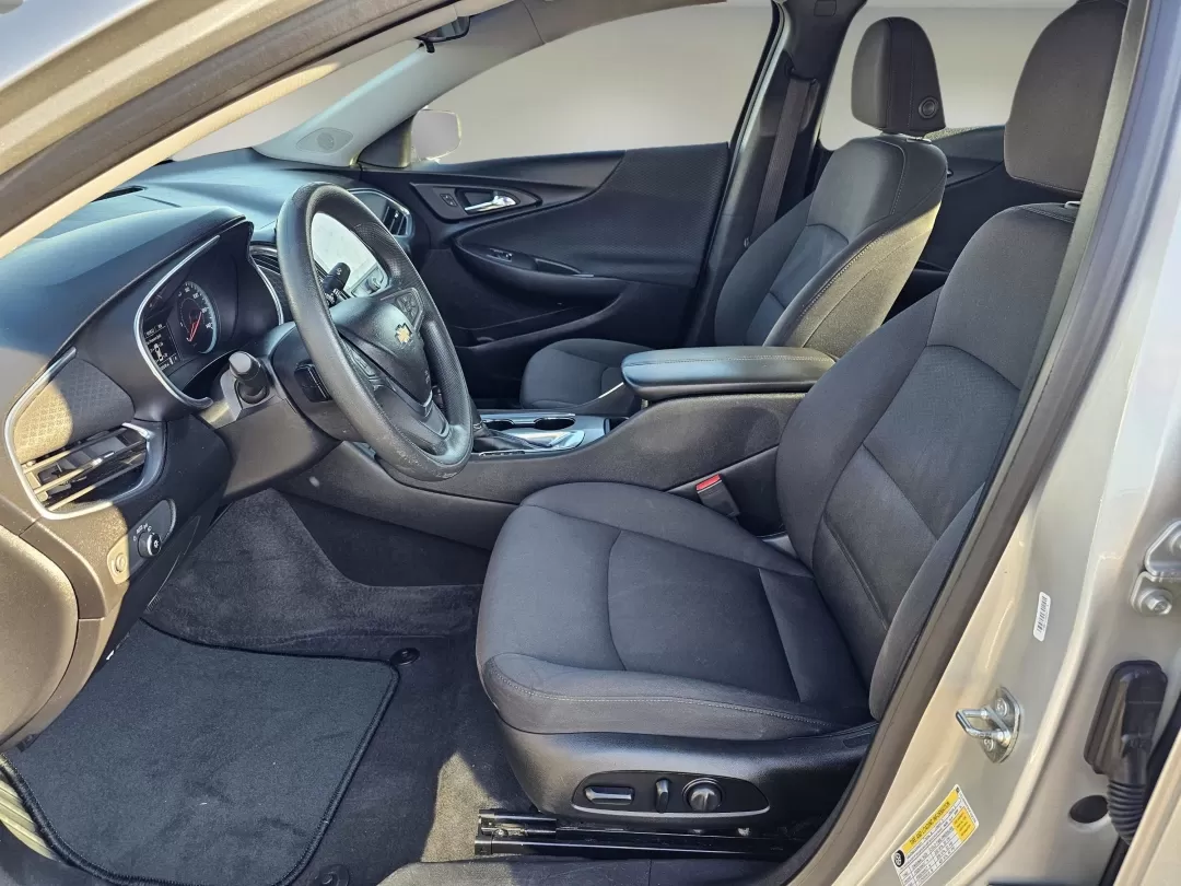 2019 /Jet Black Chevrolet Malibu LT (1G1ZD5ST9KF) with an Other engine, located at 1430 Gateway Drive, Opelika, AL, 36801, (334) 239-0944, 32.637871, -85.409790 - Discover the perfect blend of style, efficiency, and technology with this 2019 Chevrolet Malibu LT, now available at Gils Auto in Phenix City, AL! If you're looking for a reliable sedan that excels in daily commutes, weekend adventures, or family outings, this Malibu is an excellent choice. With its - Photo#9