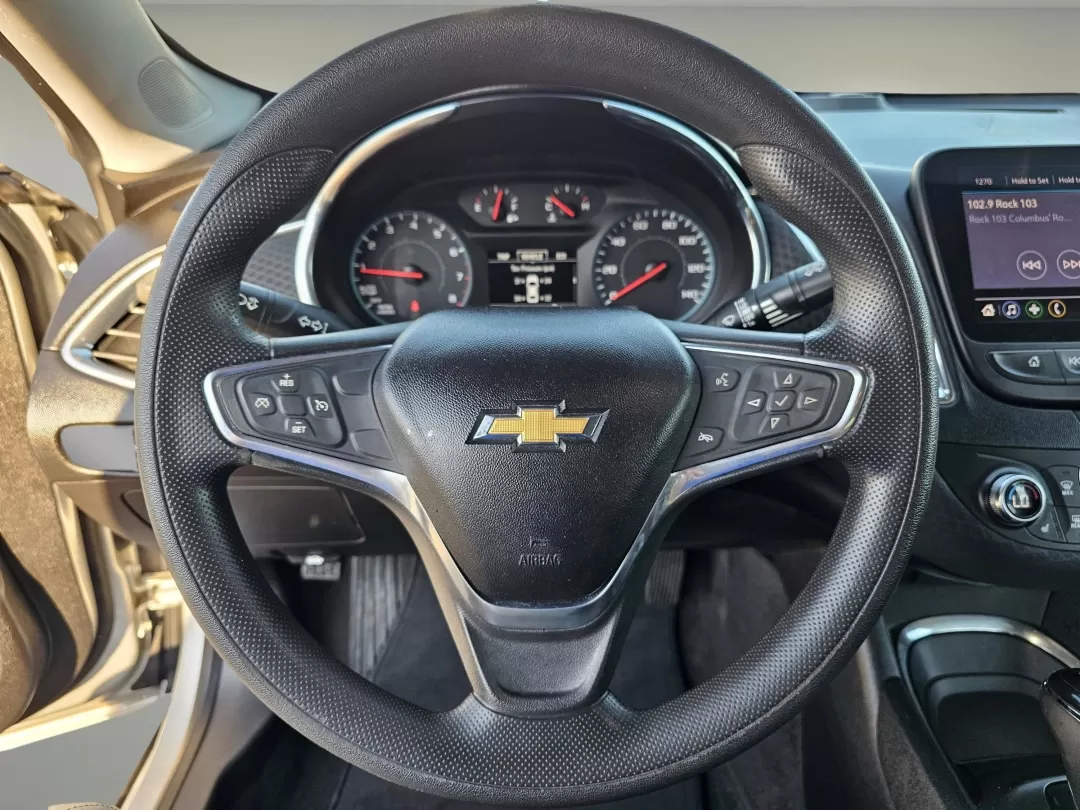 2019 /Jet Black Chevrolet Malibu LT (1G1ZD5ST9KF) with an Other engine, located at 1430 Gateway Drive, Opelika, AL, 36801, (334) 239-0944, 32.637871, -85.409790 - Discover the perfect blend of style, efficiency, and technology with this 2019 Chevrolet Malibu LT, now available at Gils Auto in Phenix City, AL! If you're looking for a reliable sedan that excels in daily commutes, weekend adventures, or family outings, this Malibu is an excellent choice. With its - Photo#10