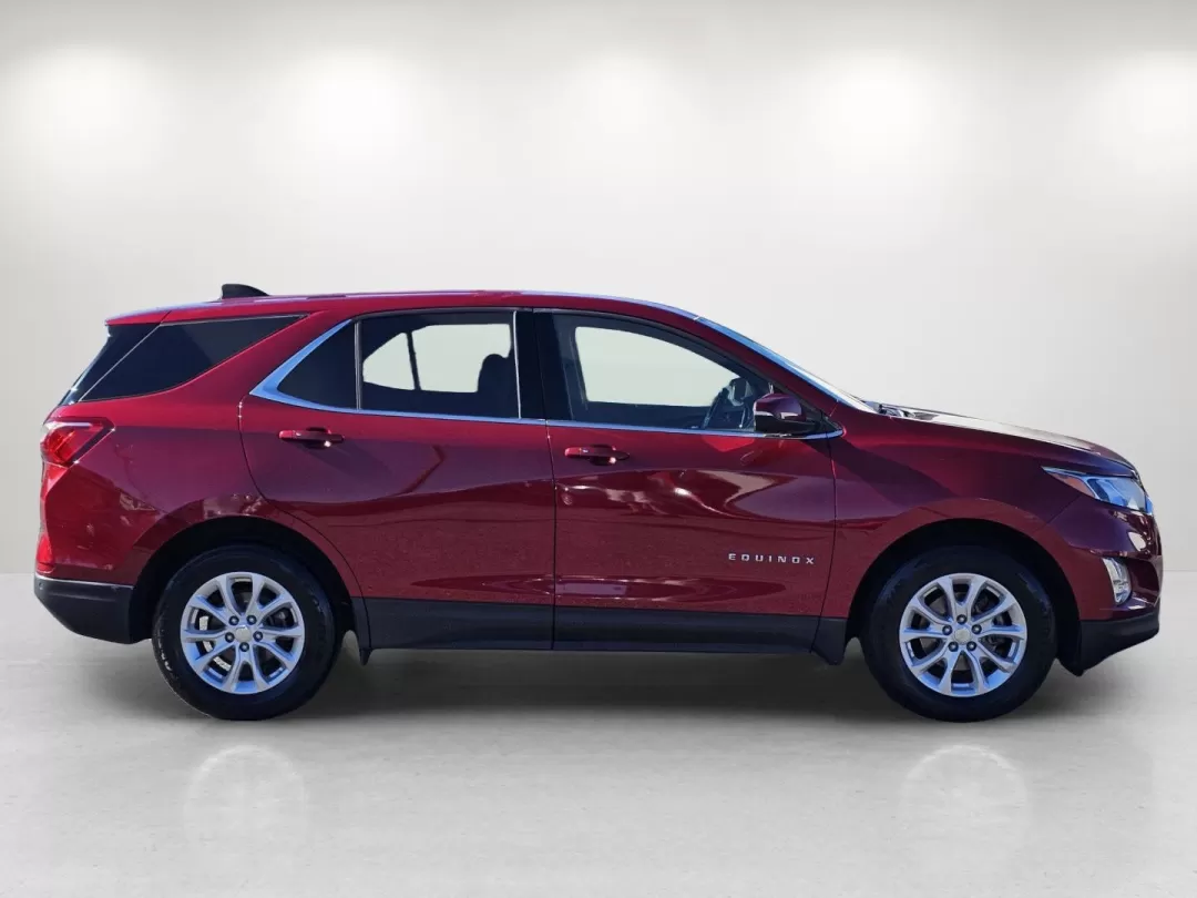 2018 /Jet Black Chevrolet Equinox LT (3GNAXJEV8JS) with an Other engine, located at 521 Old Farm Lane Rd, Prattville, AL, 36066, (334) 325-1505, 32.482460, -86.416367 - **Discover Your Next Adventure with the 2018 Chevrolet Equinox LT at Gils Auto in Phenix City, AL!**<br /> <br /> Are you searching for the perfect vehicle to accommodate your growing family or to enhance your daily commute? Look no further than the 2018 Chevrolet Equinox LT, available now at Gils A - Photo#4