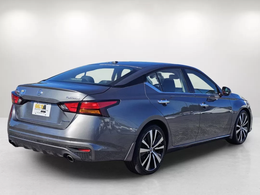 2020 /Charcoal Nissan Altima 2.0 Platinum (1N4AL4FV3LC) with an Other engine, located at 1430 Gateway Drive, Opelika, AL, 36801, (334) 239-0944, 32.637871, -85.409790 - **Experience the 2020 Nissan Altima 2.0 Platinum: Your Ideal Sedan for Modern Living!**<br /> <br /> Are you searching for a vehicle that perfectly combines style, reliability, and modern features? Look no further than the stunning 2020 Nissan Altima 2.0 Platinum, available now at Gils Auto in Opeli - Photo#1