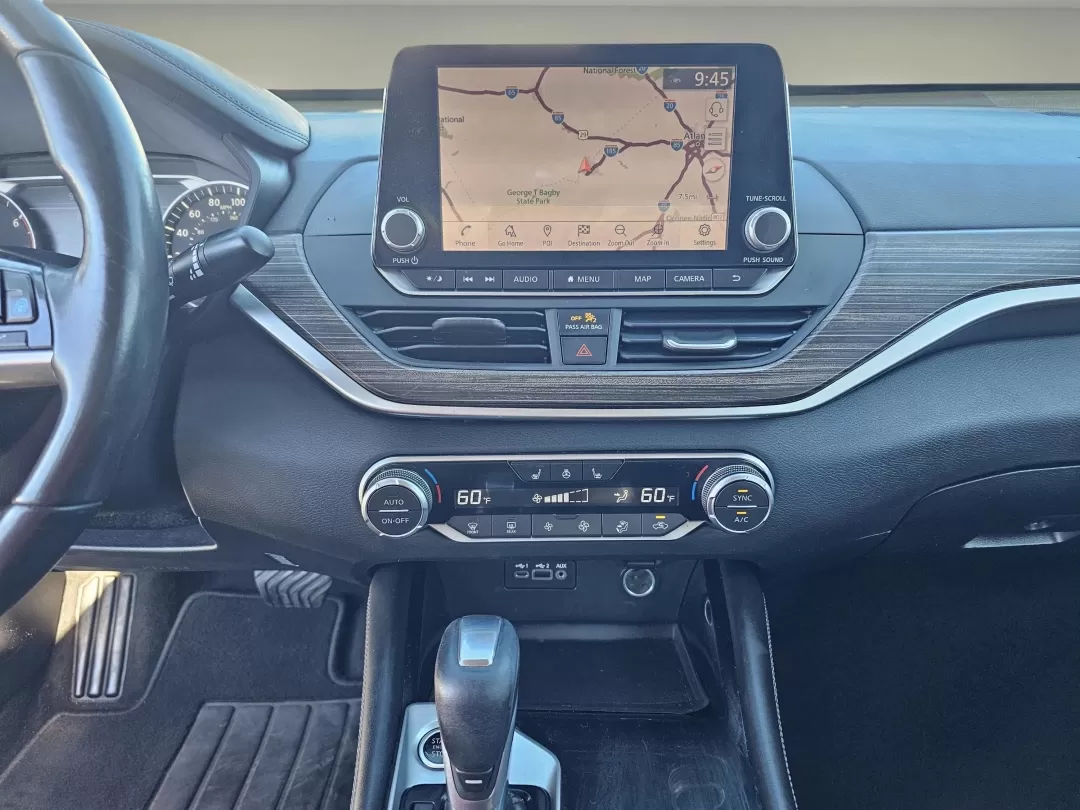 2020 /Charcoal Nissan Altima 2.0 Platinum (1N4AL4FV3LC) with an Other engine, located at 1430 Gateway Drive, Opelika, AL, 36801, (334) 239-0944, 32.637871, -85.409790 - **Experience the 2020 Nissan Altima 2.0 Platinum: Your Ideal Sedan for Modern Living!**<br /> <br /> Are you searching for a vehicle that perfectly combines style, reliability, and modern features? Look no further than the stunning 2020 Nissan Altima 2.0 Platinum, available now at Gils Auto in Opeli - Photo#12