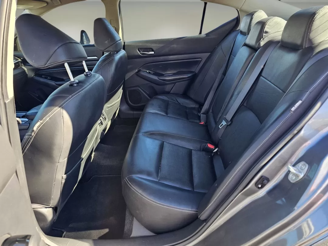 2020 /Charcoal Nissan Altima 2.0 Platinum (1N4AL4FV3LC) with an Other engine, located at 1430 Gateway Drive, Opelika, AL, 36801, (334) 239-0944, 32.637871, -85.409790 - **Experience the 2020 Nissan Altima 2.0 Platinum: Your Ideal Sedan for Modern Living!**<br /> <br /> Are you searching for a vehicle that perfectly combines style, reliability, and modern features? Look no further than the stunning 2020 Nissan Altima 2.0 Platinum, available now at Gils Auto in Opeli - Photo#14
