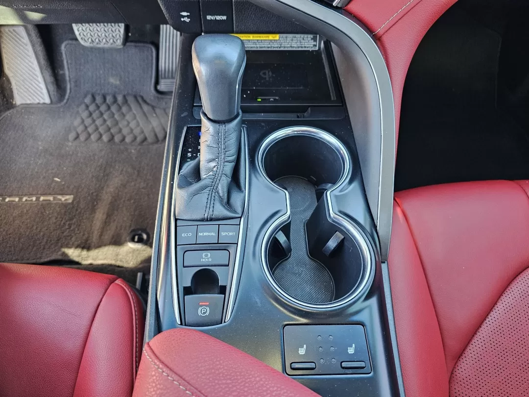 2018 Toyota Camry XSE (4T1B61HK3JU) with an Other engine, located at 3959 U.S. 80 W, Phenix City, AL, 36870, (334) 297-4885, 32.469296, -85.135185 - ### Elevate Your Daily Drive with the 2018 Toyota Camry XSE at Gils Auto in Phenix City, AL<br /> <br /> If you're searching for a stylish and reliable sedan that effortlessly combines comfort, technology, and performance, look no further than the 2018 Toyota Camry XSE. Perfect for daily commuters, - Photo#12