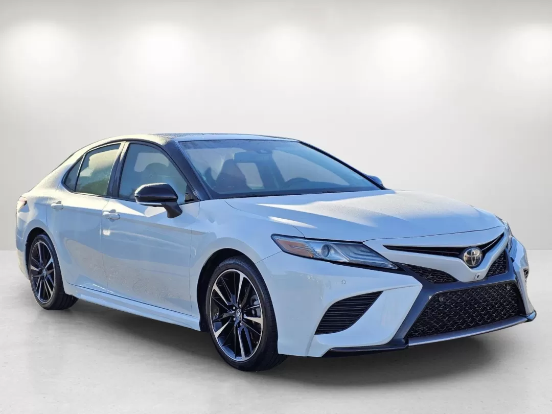 2018 Toyota Camry XSE (4T1B61HK3JU) with an Other engine, located at 5115 14th Ave., Columbus, GA, 31904, (706) 323-0345, 32.511494, -84.971046 - ### Elevate Your Daily Drive with the 2018 Toyota Camry XSE at Gils Auto in Phenix City, AL<br /> <br /> If you're searching for a stylish and reliable sedan that effortlessly combines comfort, technology, and performance, look no further than the 2018 Toyota Camry XSE. Perfect for daily commuters, - Photo#2