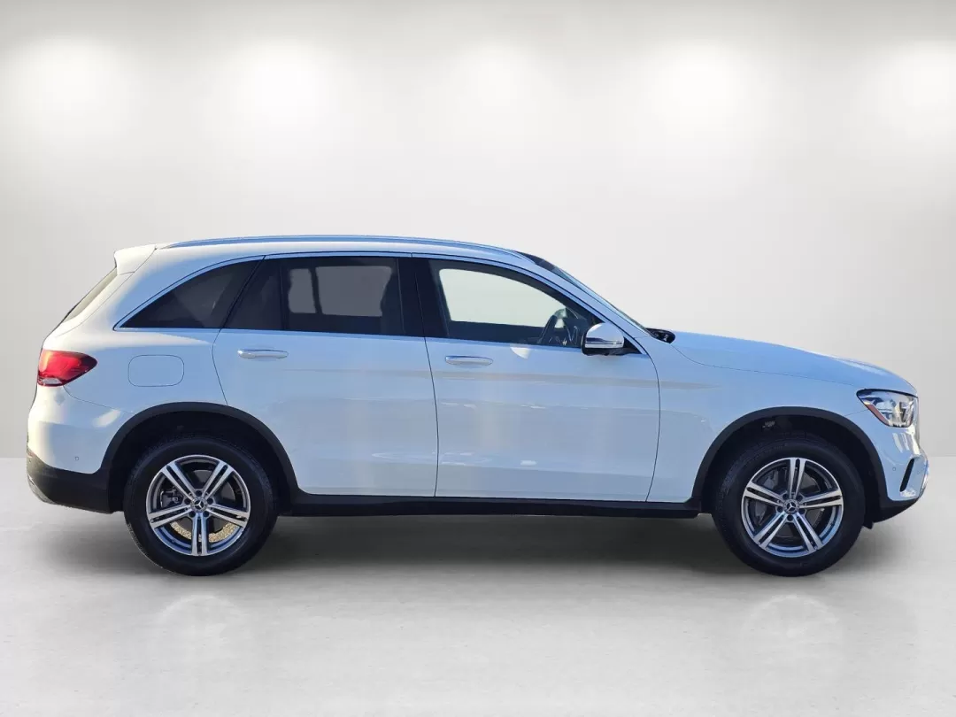 2021 Mercedes-Benz GLC GLC 300 (W1N0G8DB9MV) with an Other engine, located at 521 Old Farm Lane Rd, Prattville, AL, 36066, (334) 325-1505, 32.482460, -86.416367 - ### Adventure Awaits with the 2021 Mercedes-Benz GLC 300 at Gils Auto!<br /> <br /> Are you ready to elevate your driving experience? Whether you're navigating the bustling streets of Phenix City, AL, commuting to work, or taking weekend road trips with family and friends, the 2021 Mercedes-Benz GLC - Photo#3
