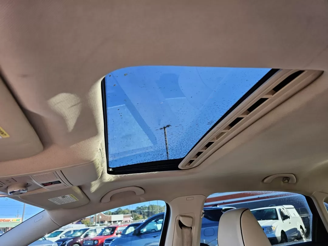 2018 Volkswagen Passat 2.0T SE (1VWBA7A36JC) with an Other engine, located at 3959 U.S. 80 W, Phenix City, AL, 36870, (334) 297-4885, 32.469296, -85.135185 - Looking for a reliable sedan that fits seamlessly into your busy lifestyle? Meet the 2018 Volkswagen Passat, the perfect vehicle for anyone navigating the daily hustle of work commutes, family outings, or weekend adventures. This stylish red sedan is not just a means of transport; it's a statement o - Photo#10